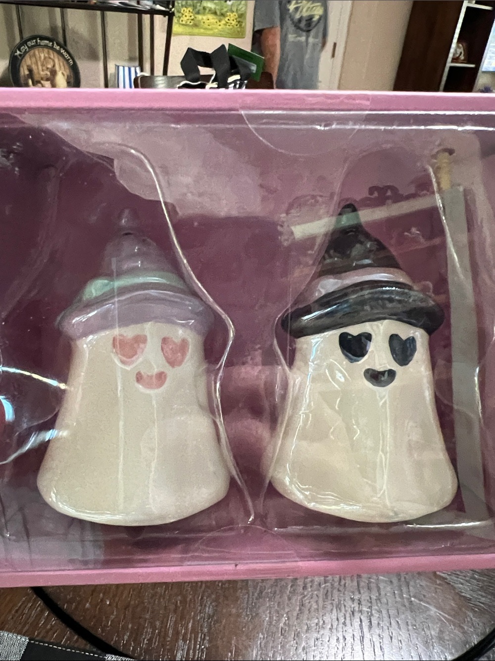 New Ceramic Halloween Ghost Salt and Pepper Shaker Set - Pink & Black